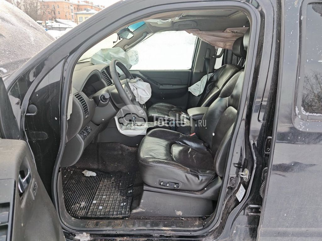 Фото Nissan Pathfinder 180