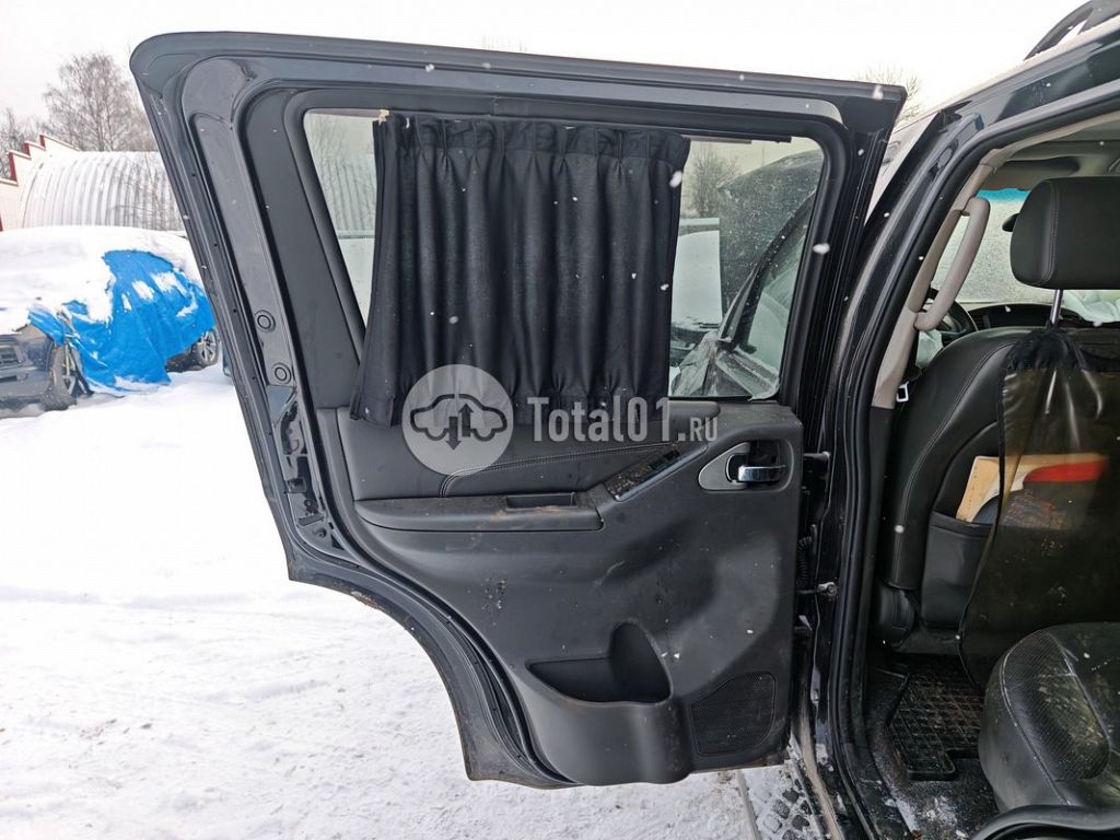 Фото Nissan Pathfinder 196