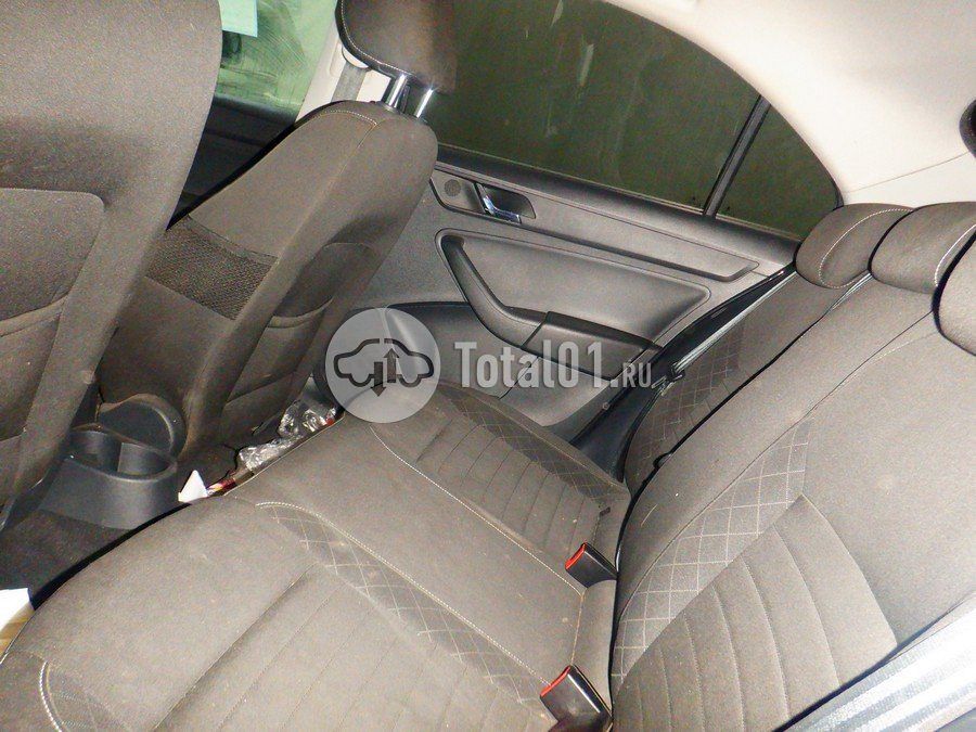 Фото Skoda Rapid 58