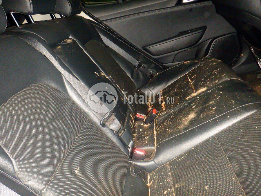 Фото KIA Stinger 44