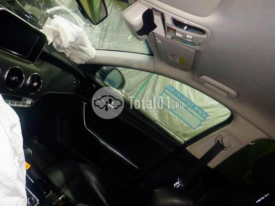 Фото KIA Stinger 76