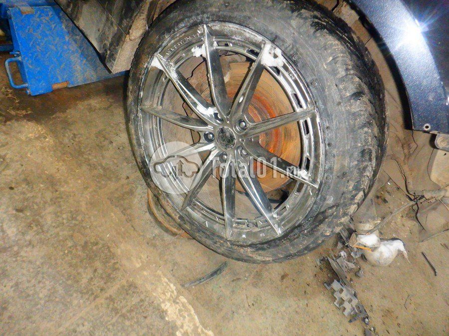 Фото KIA Stinger 80