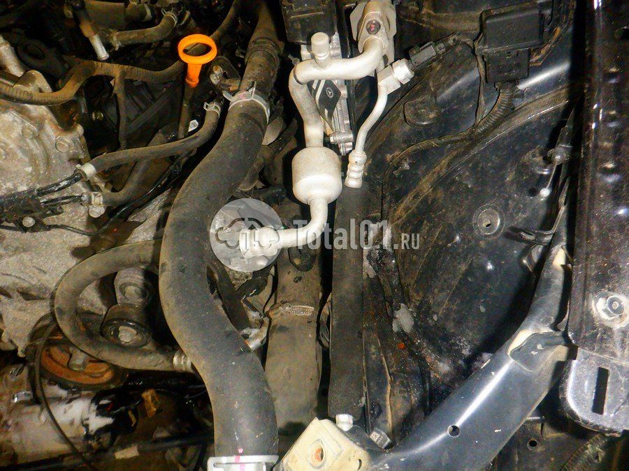 Фото KIA Stinger 180