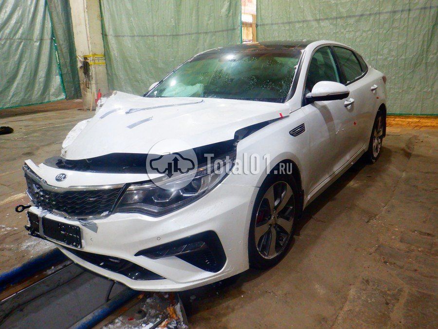 Фото KIA Optima 8