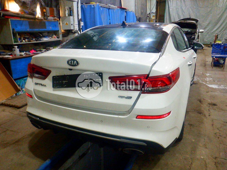 Фото KIA Optima 12