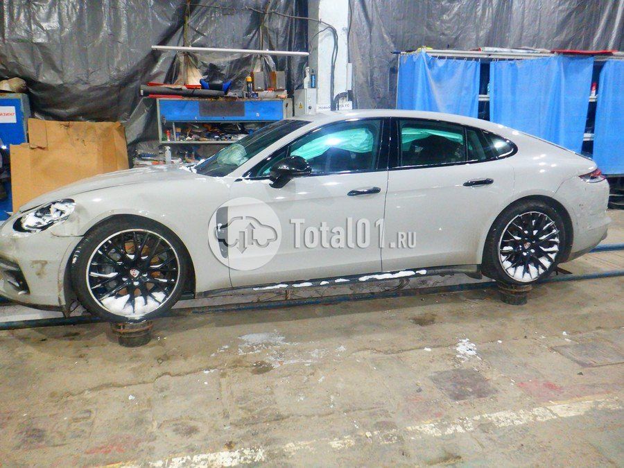 Фото Porsche Panamera 4S 8