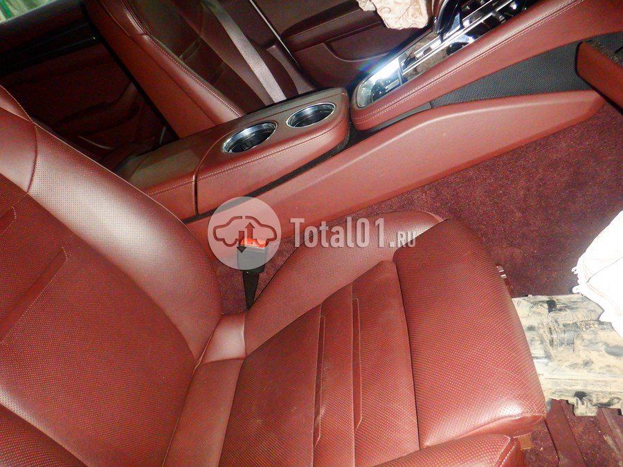 Фото Porsche Panamera 4S 30