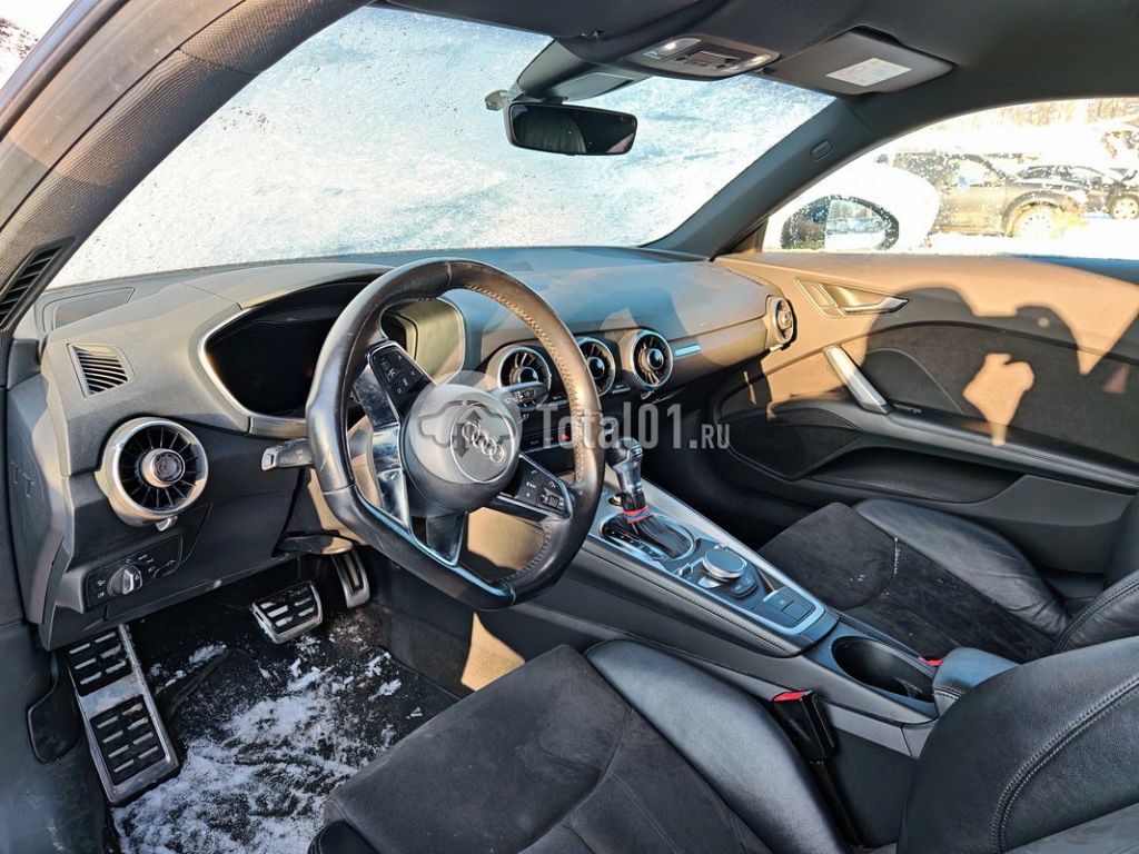 Фото Audi TT 130