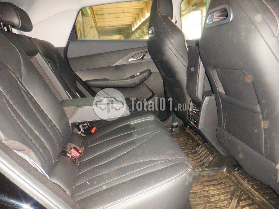 Фото OMODA C5 40