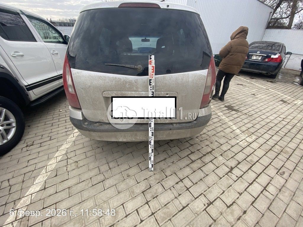 Фото Mazda Premacy 14