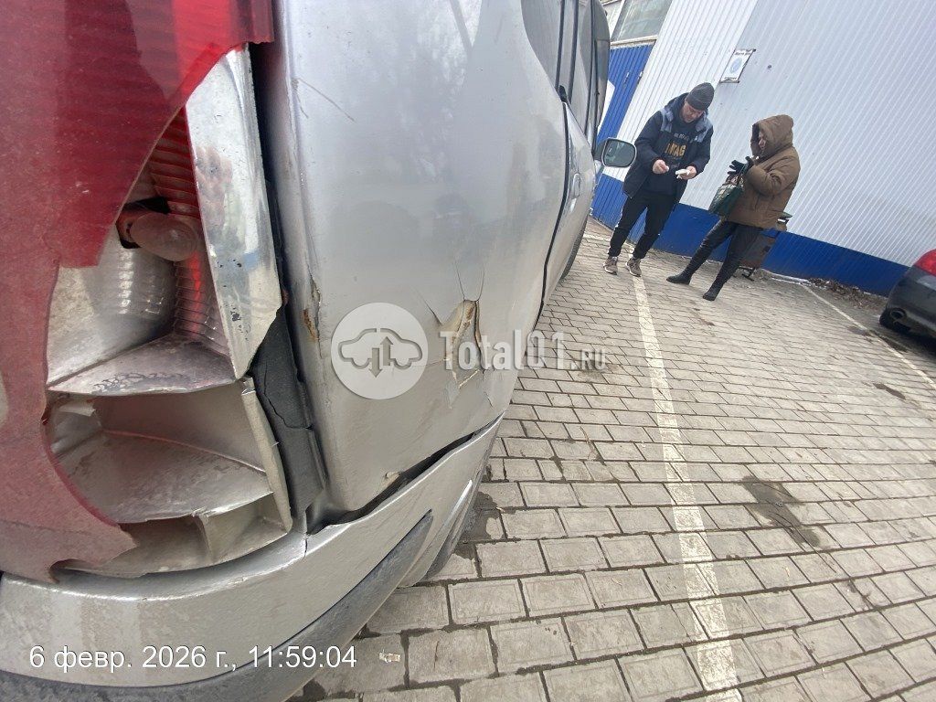 Фото Mazda Premacy 18