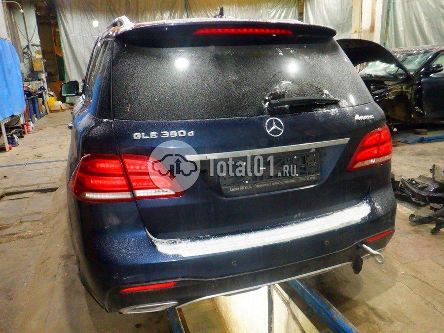 Фото Mercedes-Benz GLE 350D 14