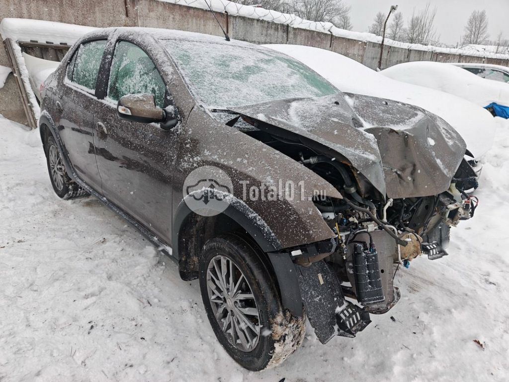 Фото Renault Logan 28