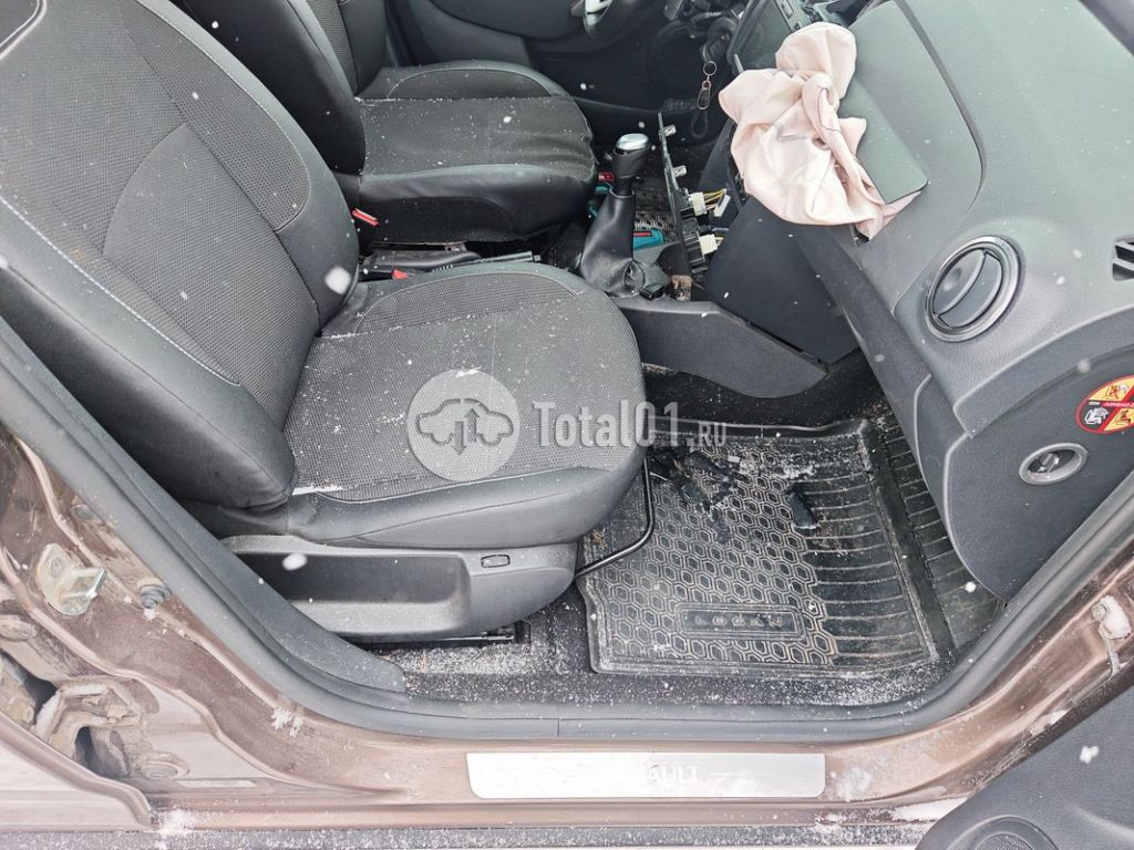 Фото Renault Logan 30