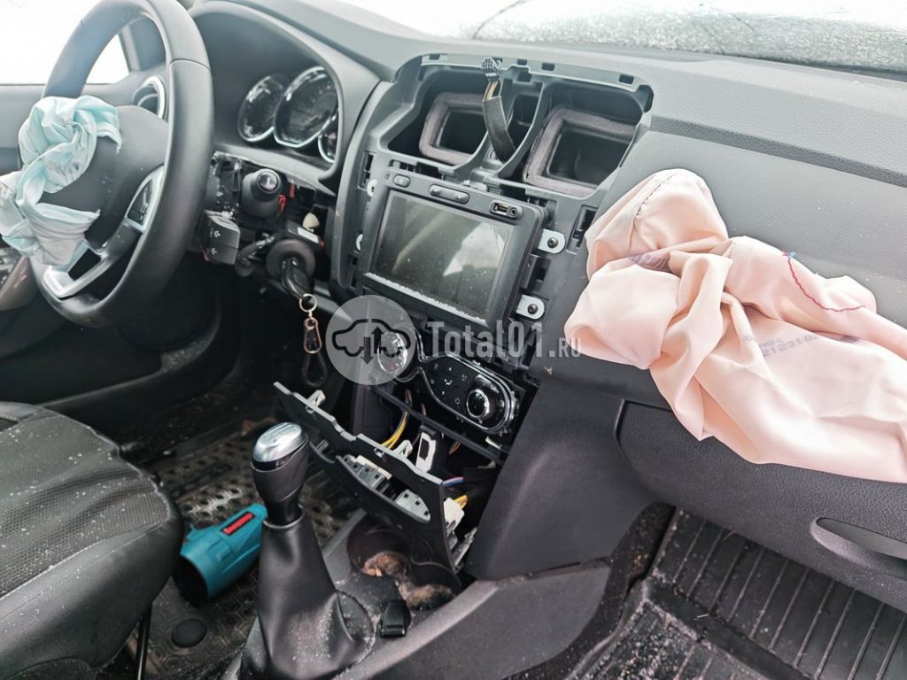 Фото Renault Logan 38