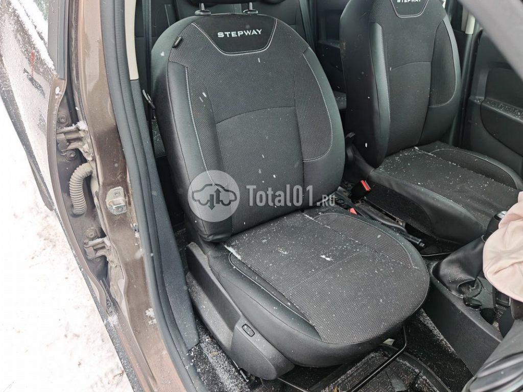 Фото Renault Logan 40