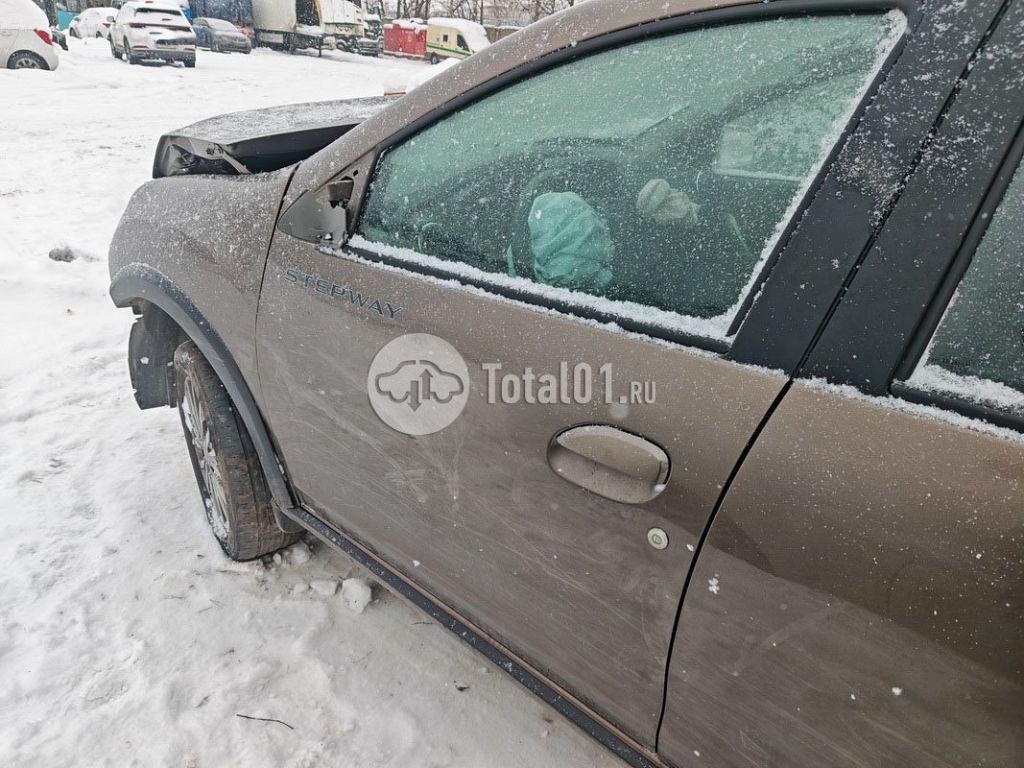 Фото Renault Logan 122