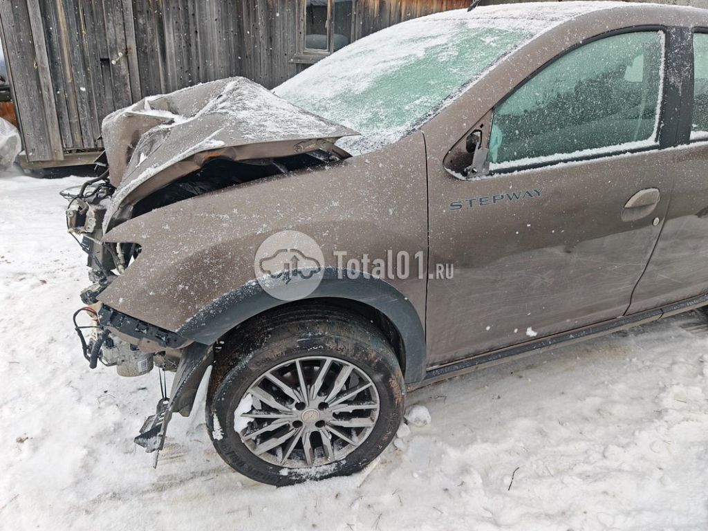Фото Renault Logan 128