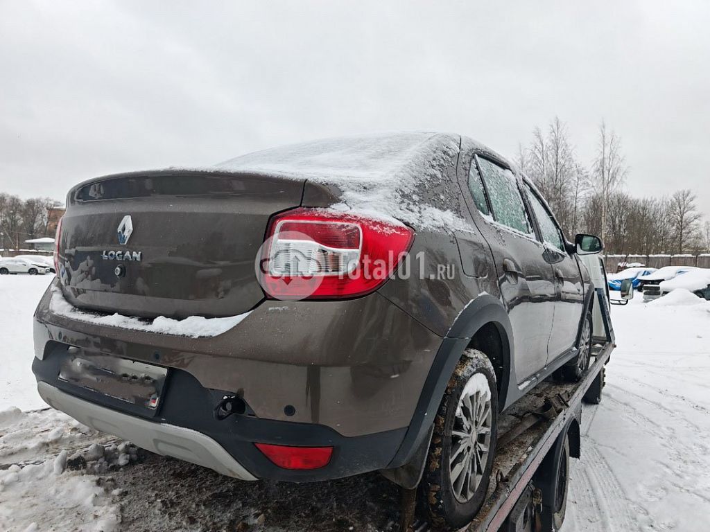 Фото Renault Logan 182