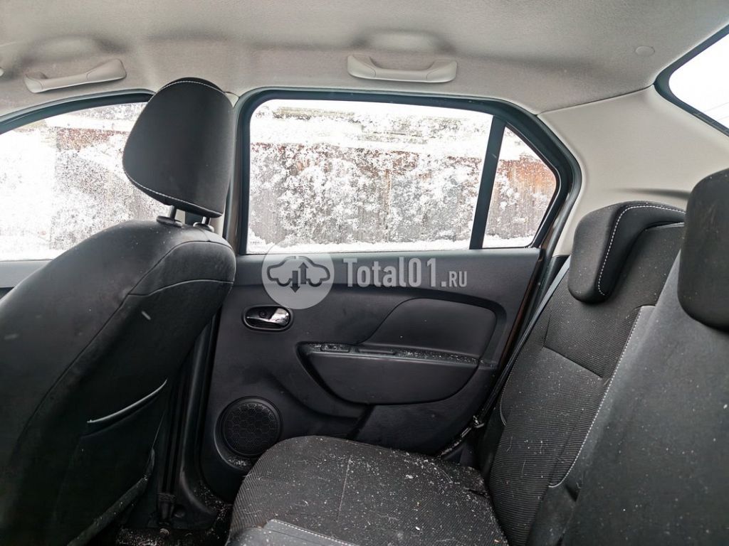 Фото Renault Logan 242