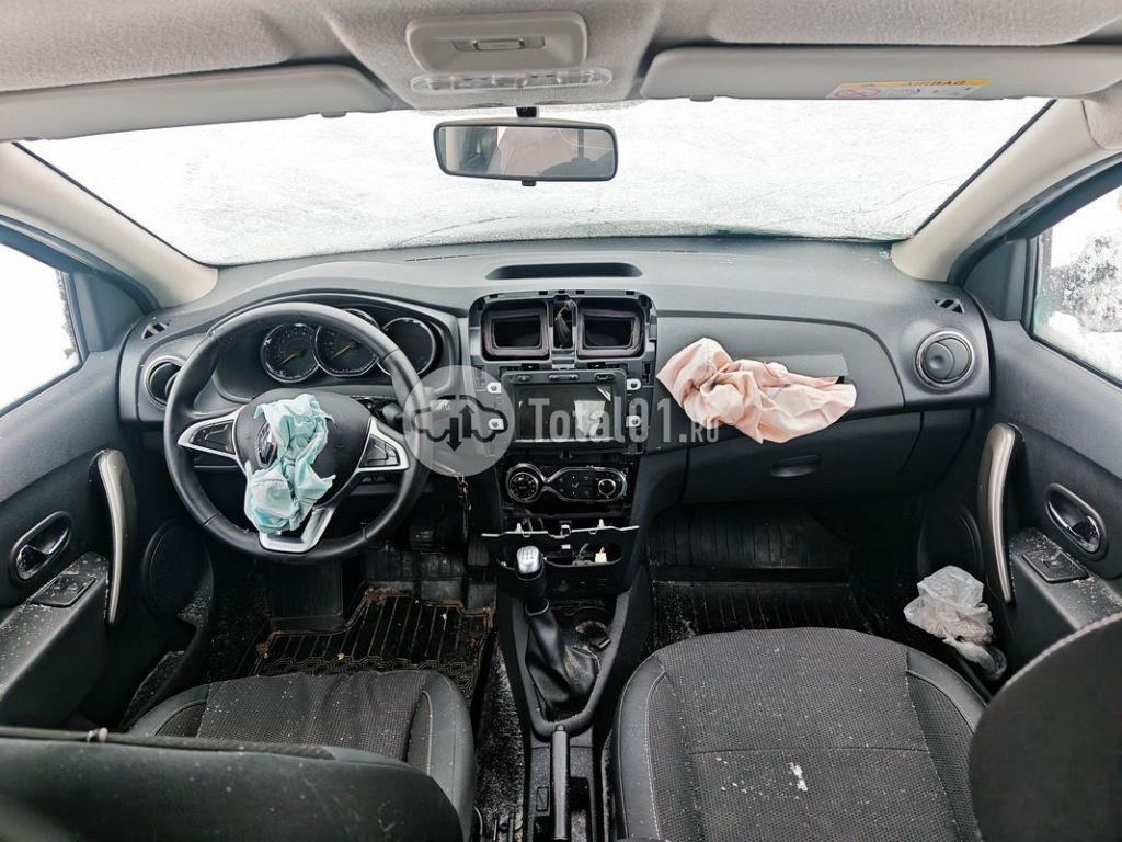 Фото Renault Logan 246