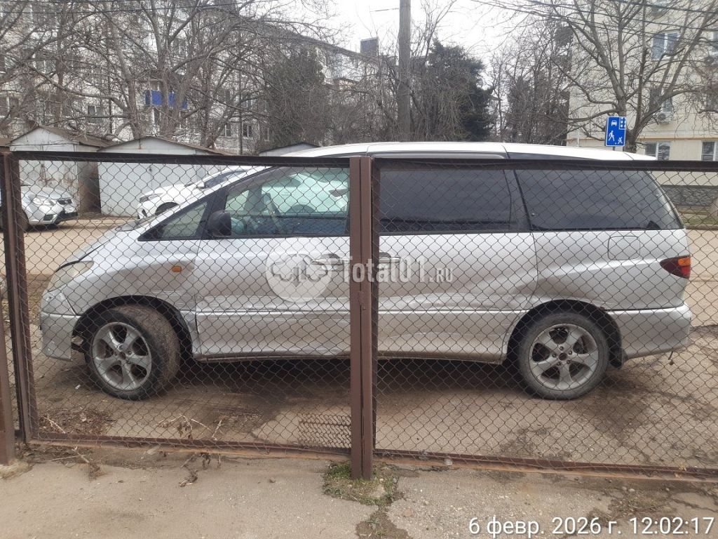 Фото Toyota Estima 14
