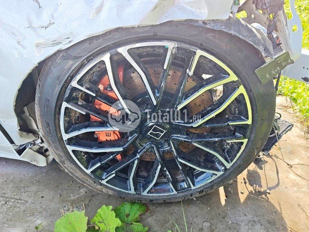 Фото Zeekr 001 20