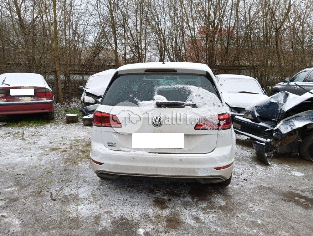 Фото Volkswagen Golf Sportsvan 18