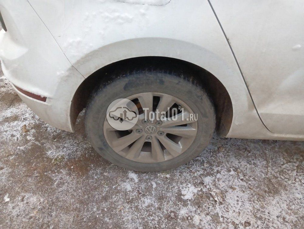 Фото Volkswagen Golf Sportsvan 86