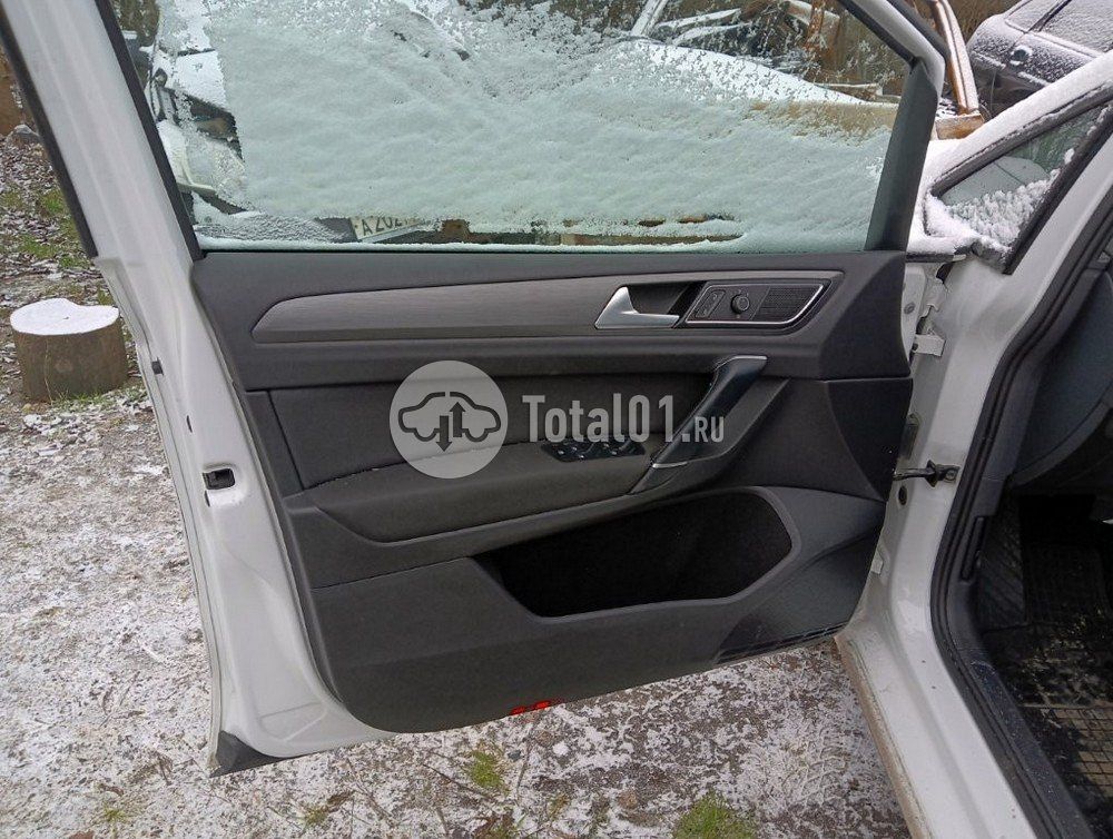 Фото Volkswagen Golf Sportsvan 114