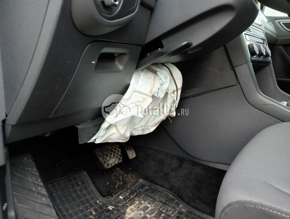 Фото Volkswagen Golf Sportsvan 122