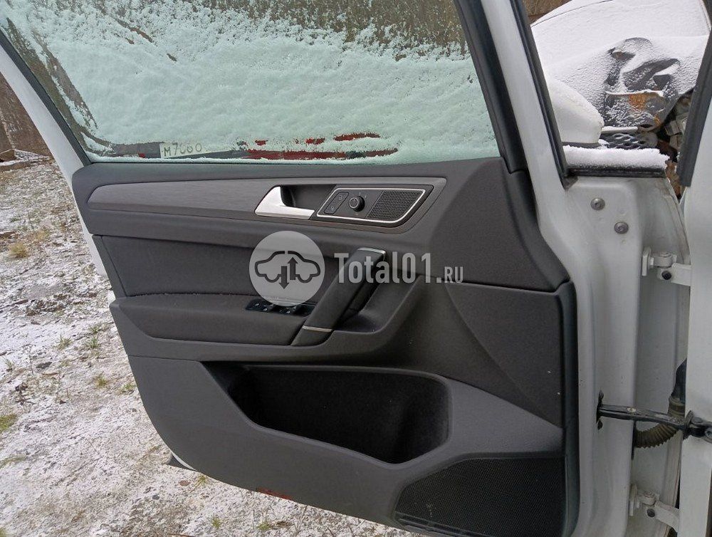 Фото Volkswagen Golf Sportsvan 180