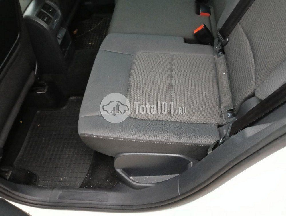 Фото Volkswagen Golf Sportsvan 188