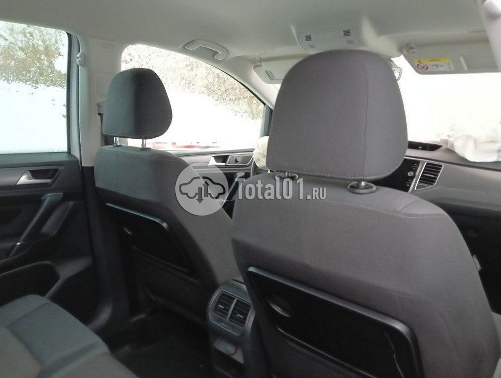 Фото Volkswagen Golf Sportsvan 208