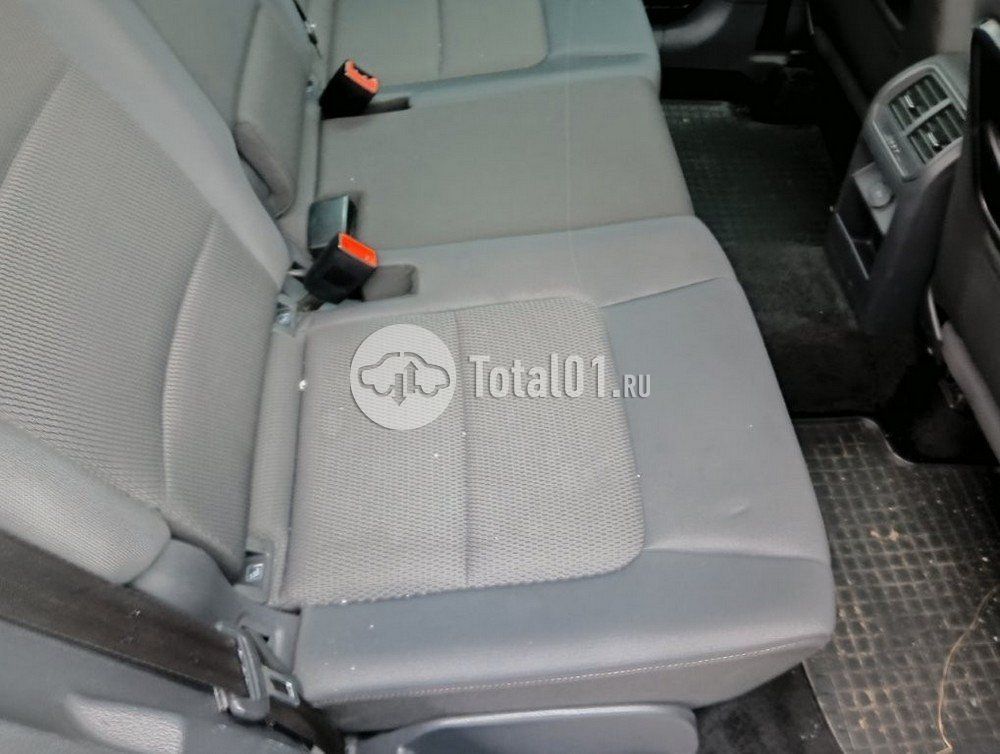 Фото Volkswagen Golf Sportsvan 210