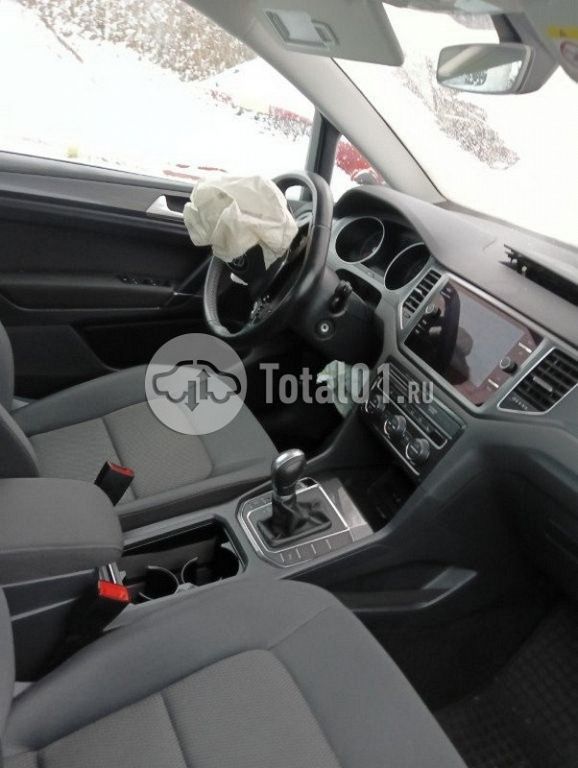 Фото Volkswagen Golf Sportsvan 226