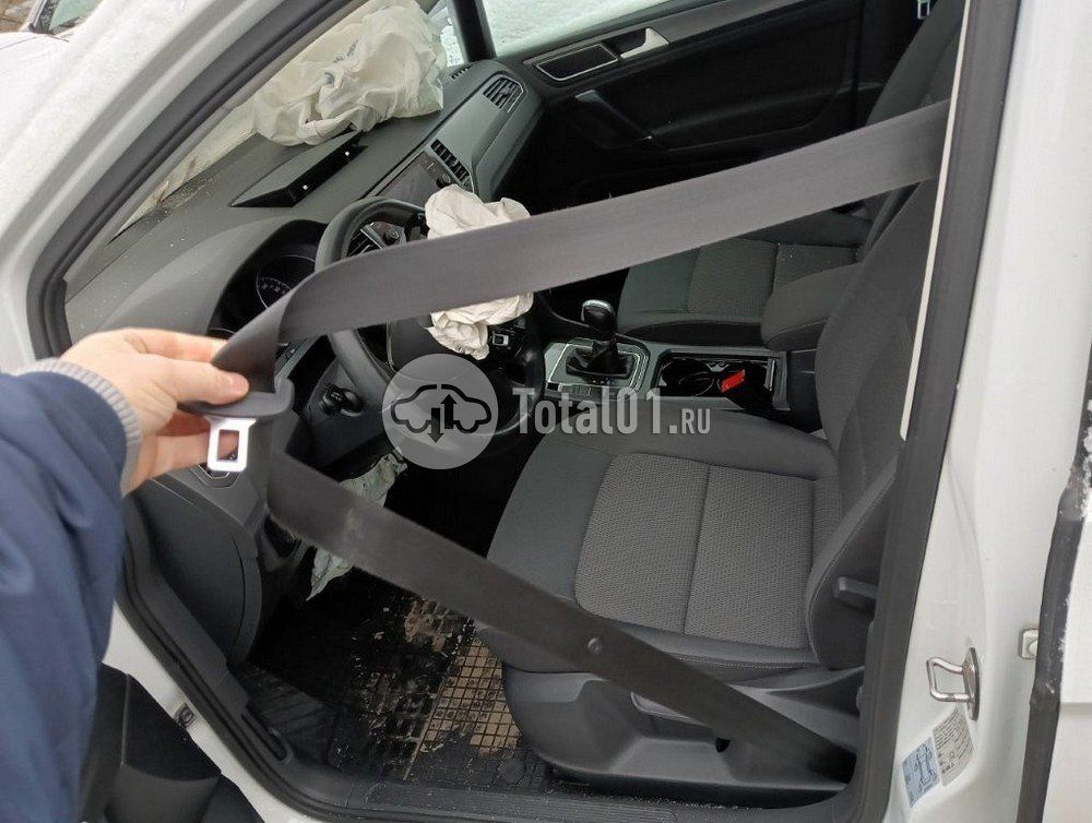 Фото Volkswagen Golf Sportsvan 232