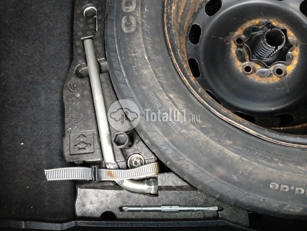 Фото Volkswagen Golf Sportsvan 280