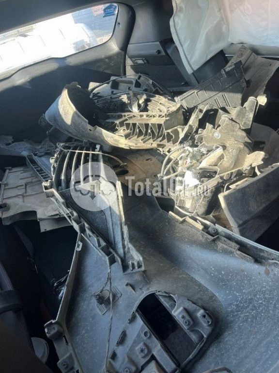 Фото Geely Coolray 52