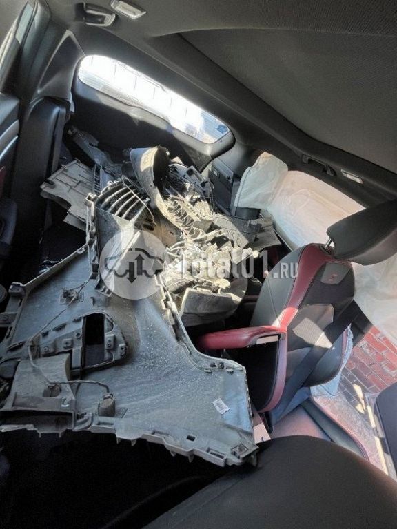 Фото Geely Coolray 60