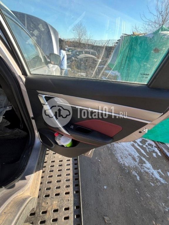 Фото Geely Coolray 62