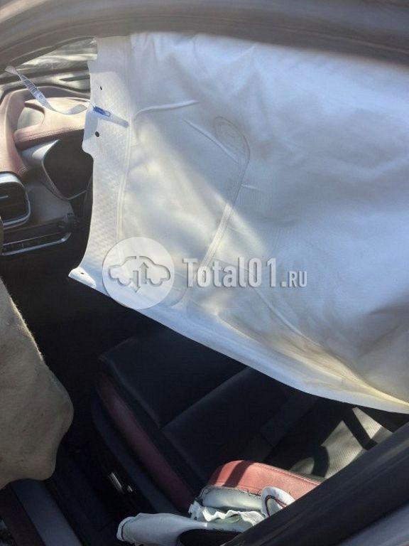 Фото Geely Coolray 88