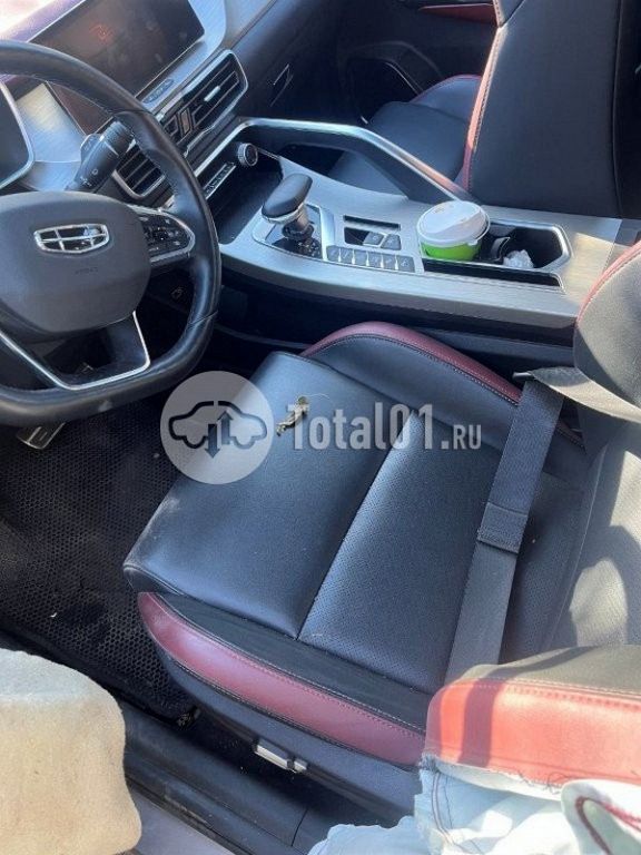 Фото Geely Coolray 90