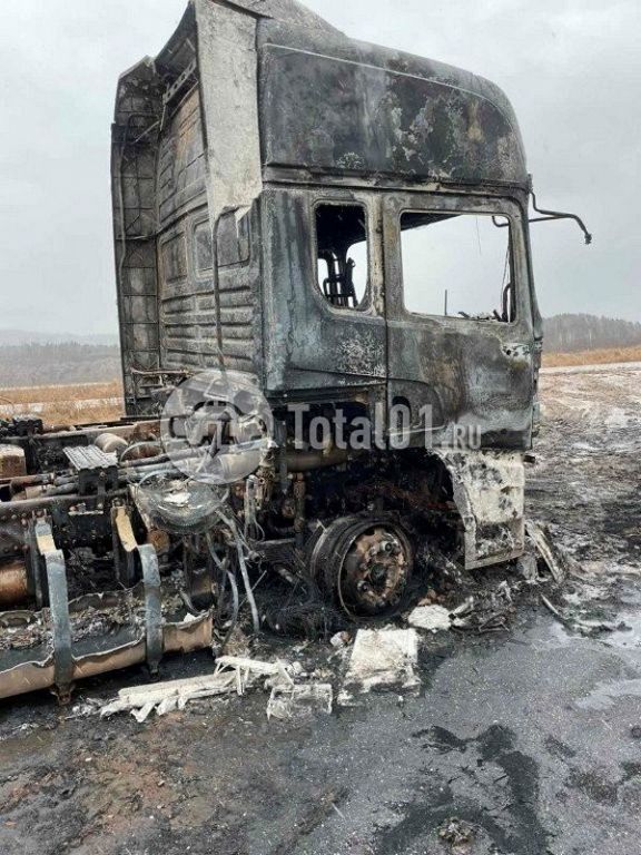 Фото Shacman SX42584W324C 2