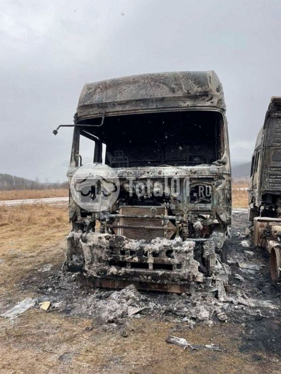 Фото Shacman SX42584W324C 4