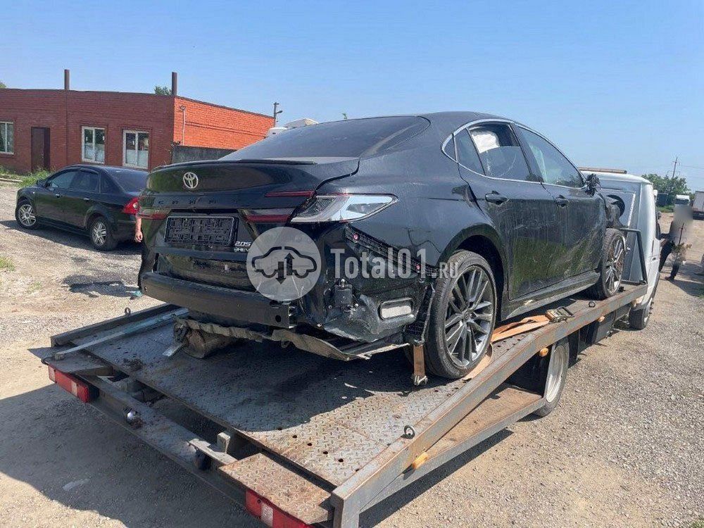 Фото Toyota Camry 8