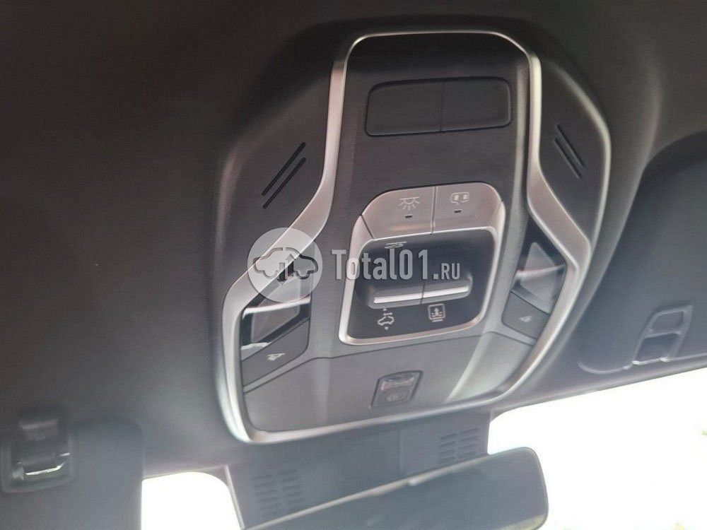 Фото Geely Coolray 10