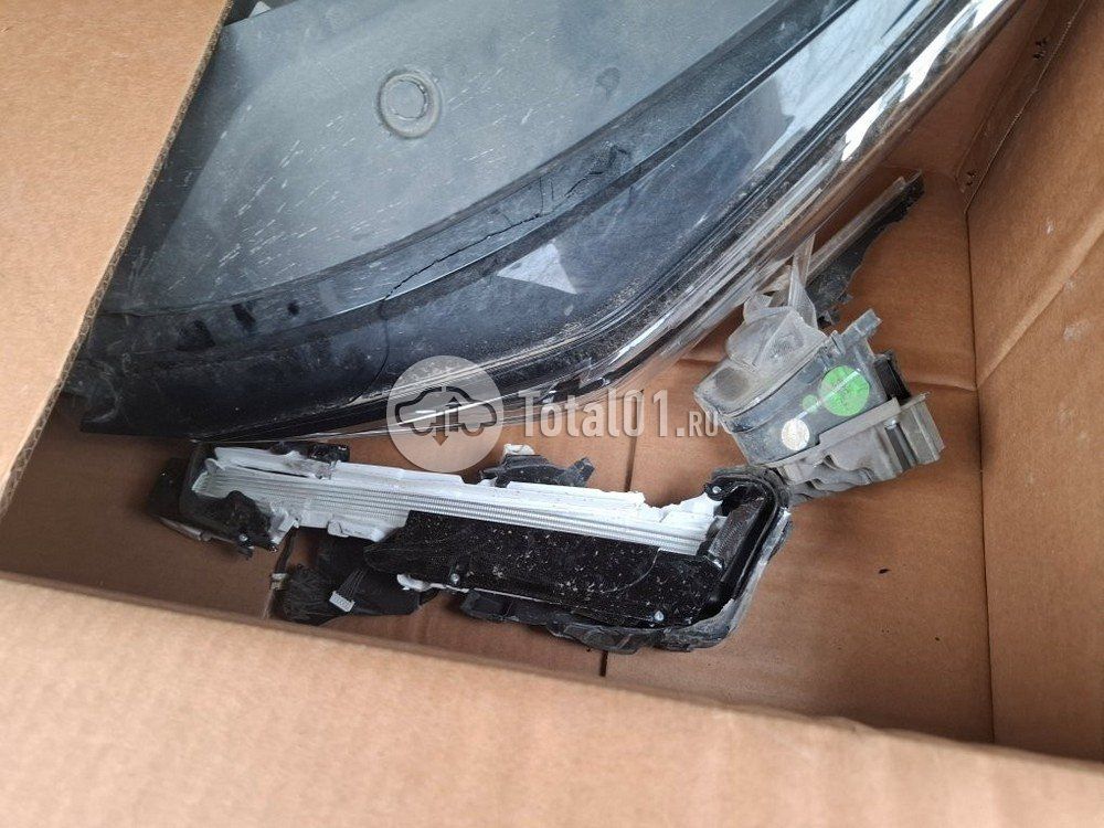 Фото Geely Coolray 40