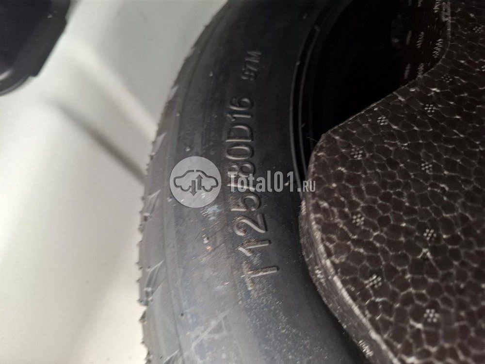 Фото Geely Coolray 52