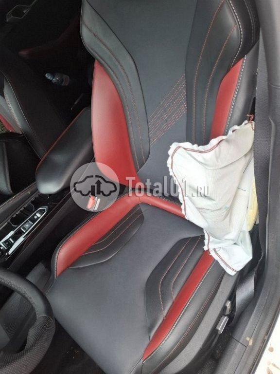 Фото Geely Coolray 66